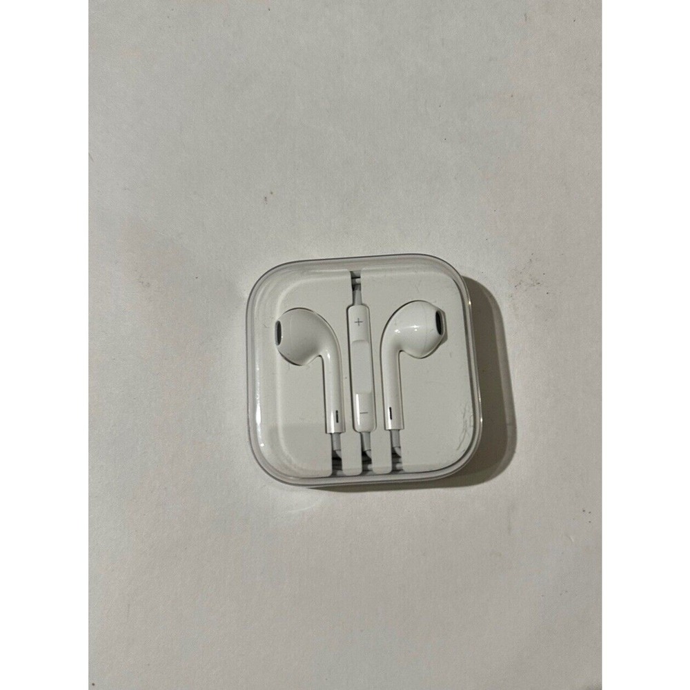 Apple iPhone 4 5 6 Plus 6S + iPod iPad Original OEM‎ Earbuds Headphones 3.5mm